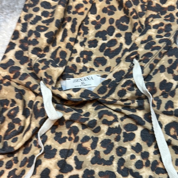 Leopard print cropped hoodie. Lightweight. Size XL and small. - Picture 2 of 4